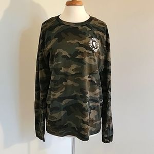 NWOT OBEY Camo Print Crewneck Long Sleeve Tee Size: L